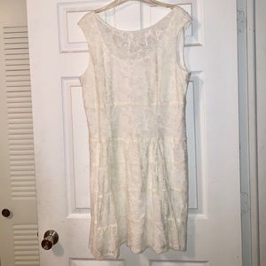 Soft White Lace Sleeveless Dress